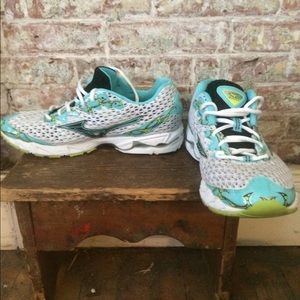 mizuno wave precision 14 brown